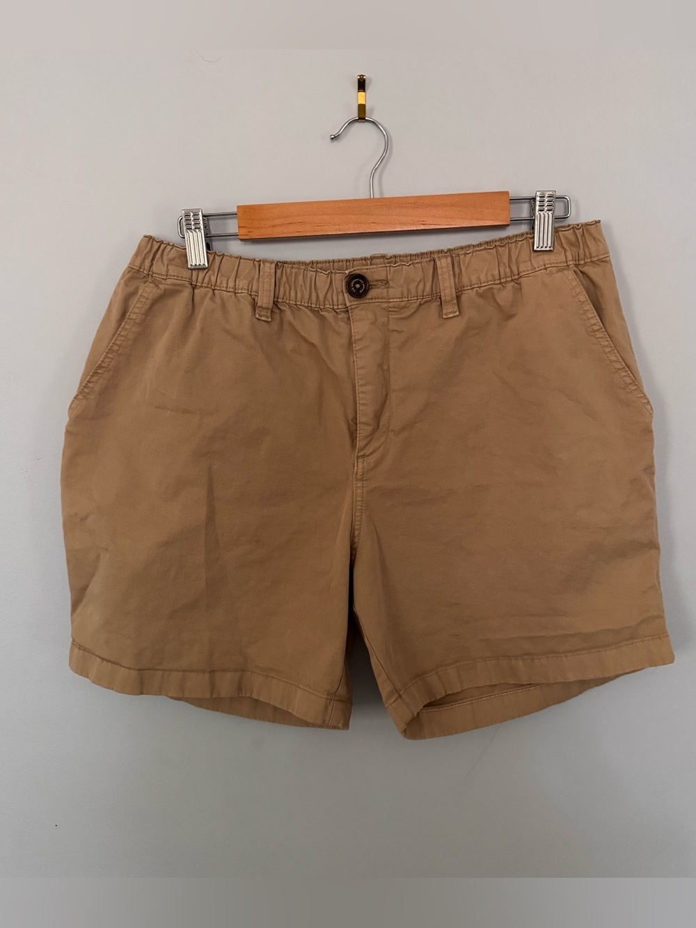 Chubbies Men’s Khaki Elastic Waist Shorts Large Cotton Stretch Casual